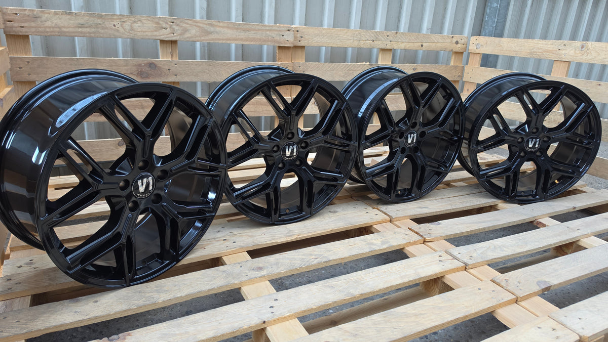 V1 Wheels V4 20 Zoll Alufelgen 5x112 ET30 Schwarz