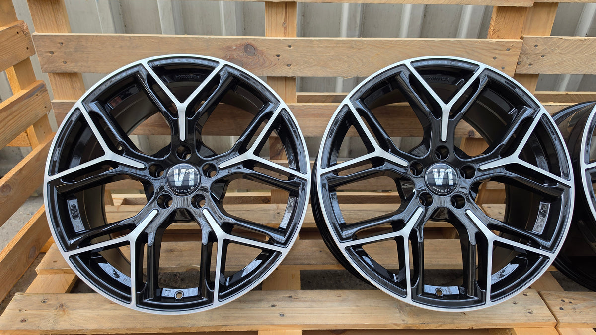 V1 Wheels V4 20 Zoll Alufelgen 5x120 ET35 Schwarz Poliert