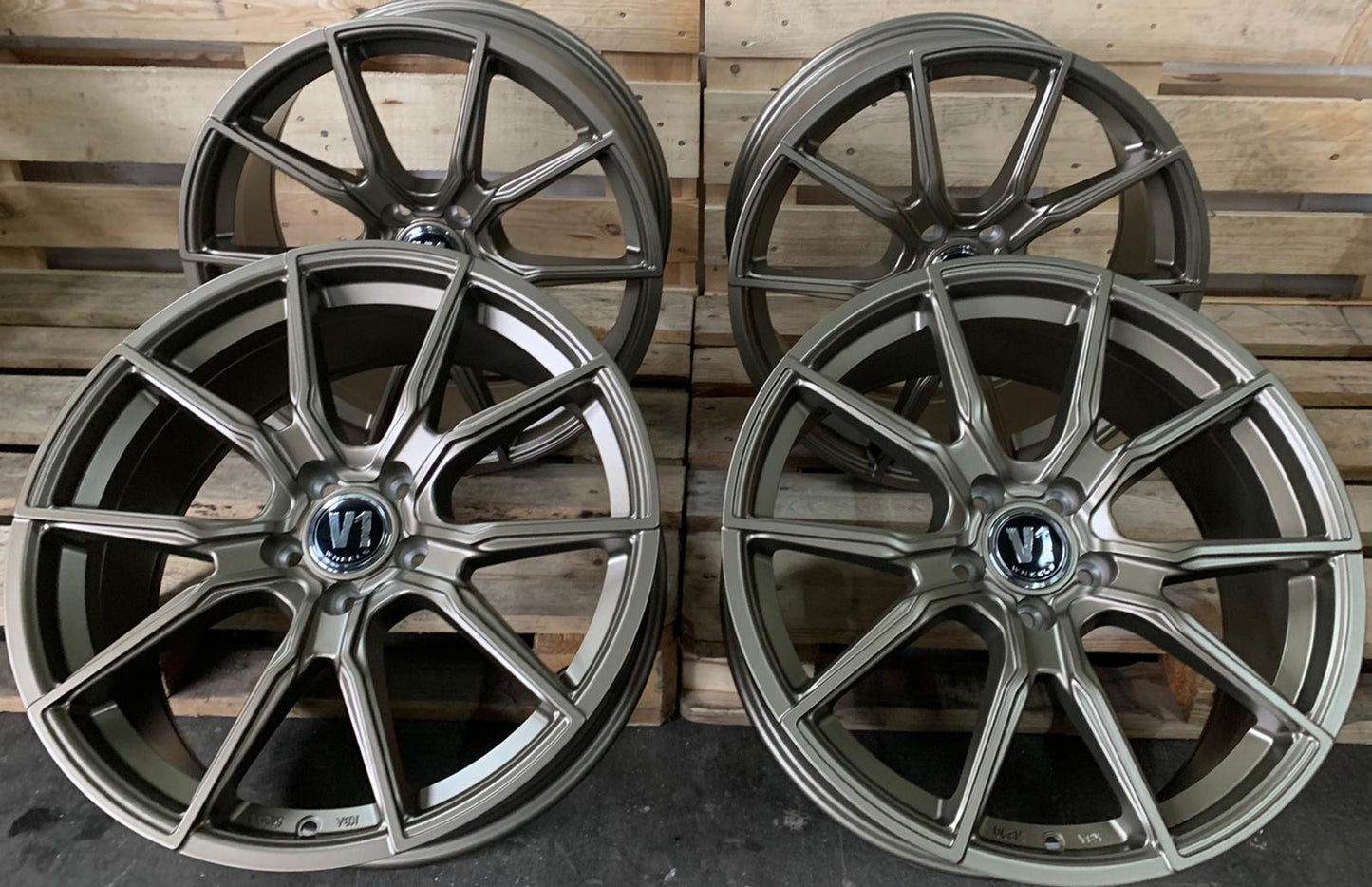 4er Set V1 Wheels V1 19 Zoll Bronze Matt ET35