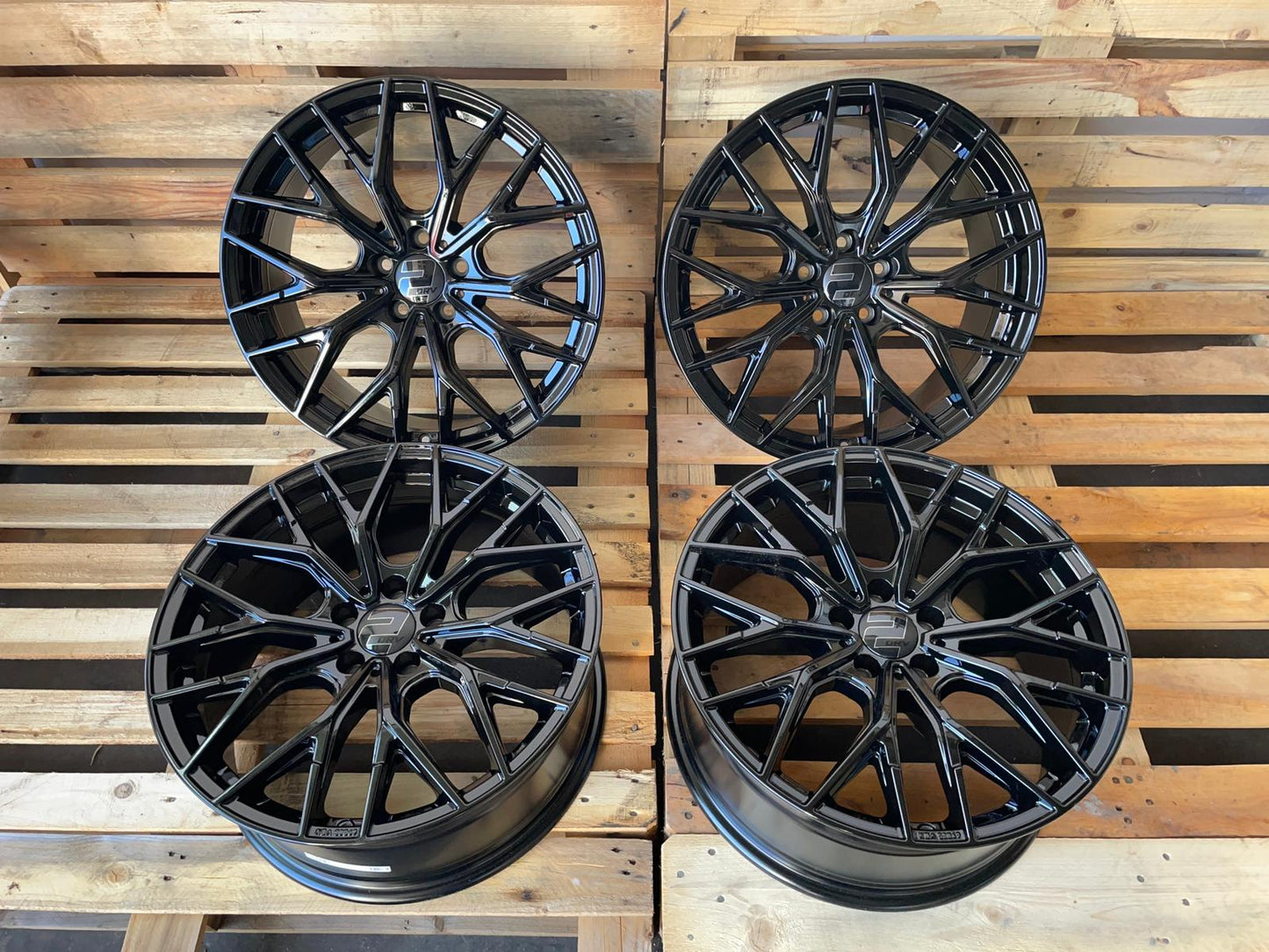Wheelworld WH37 19 Zoll Schwarz Glanz 8,5x19 ET48 5/112