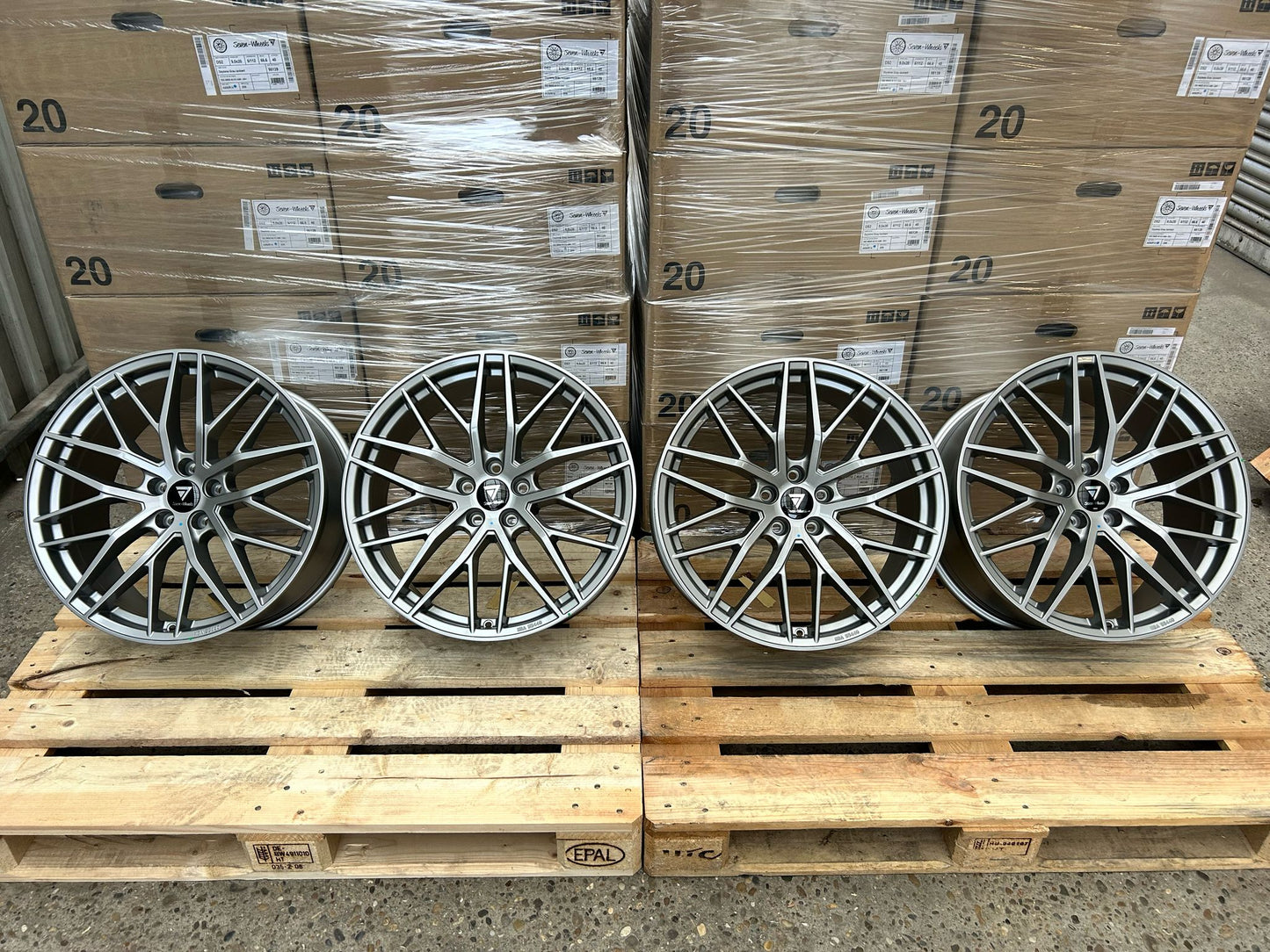 7 Wheels DS2 18 Zoll Grau Glanz 8,0x18 ET30 5/112