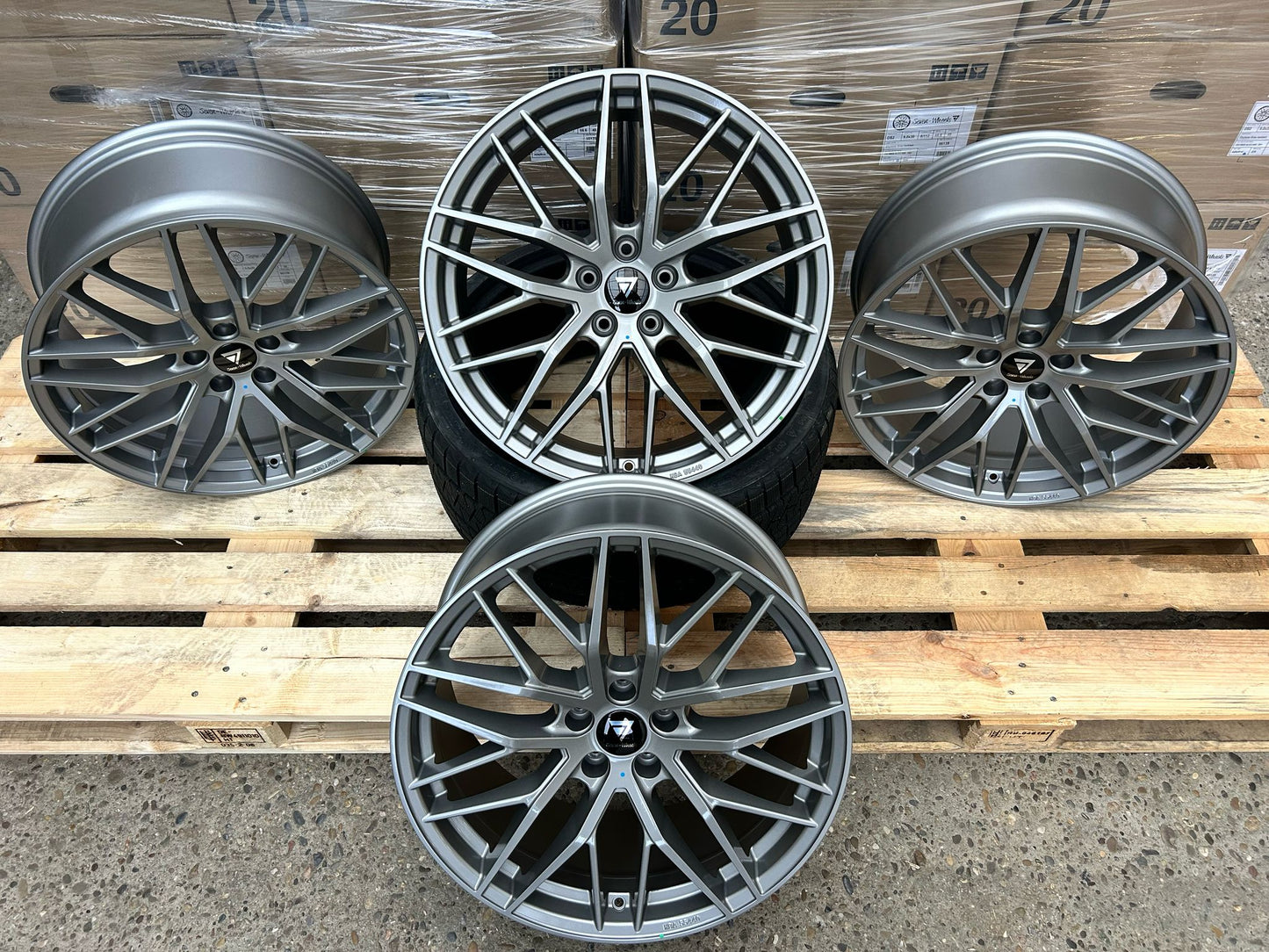 7 Wheels DS2 18 Zoll Grau Glanz 8,0x18 ET30 5/112