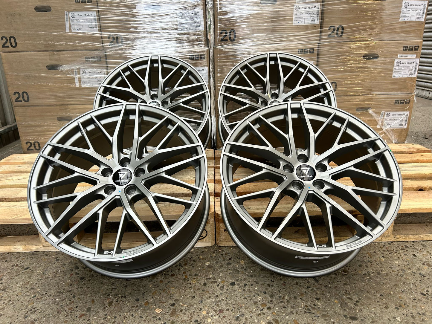7 Wheels DS2 18 Zoll Grau Glanz 8,0x18 ET30 5/112