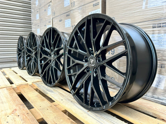 7 Wheels DS2 18 Zoll Schwarz Glanz 8,0x18 ET48 5/112