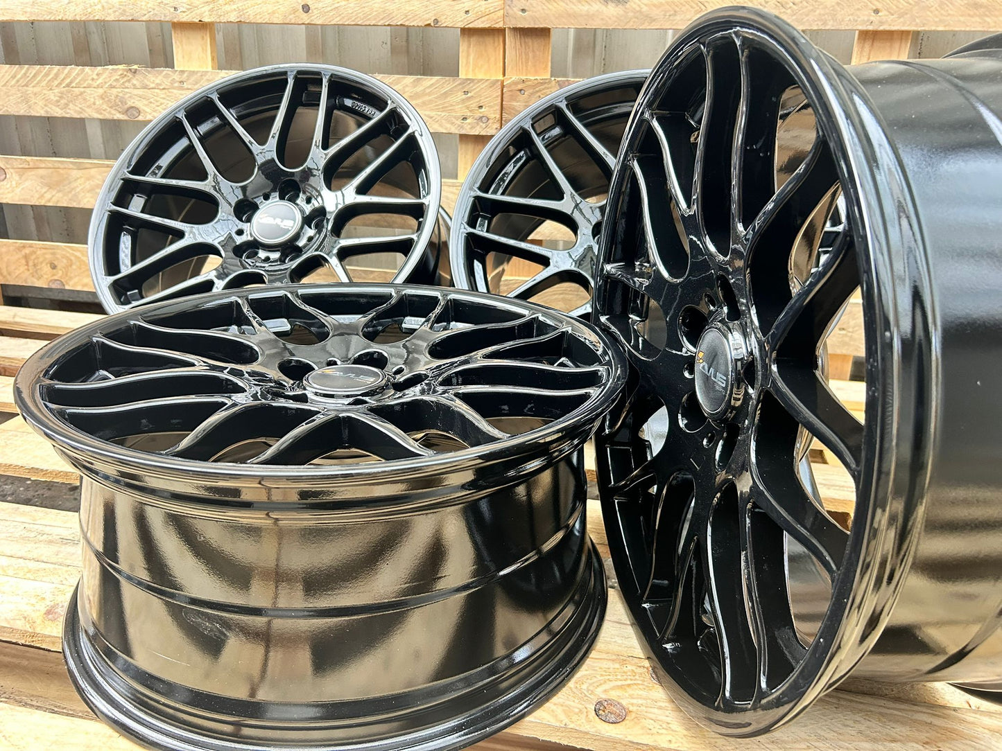 Avus AC- MB4 19 Zoll Schwarz Glänzend 8,5 und 9,5x19 ET37 5/120