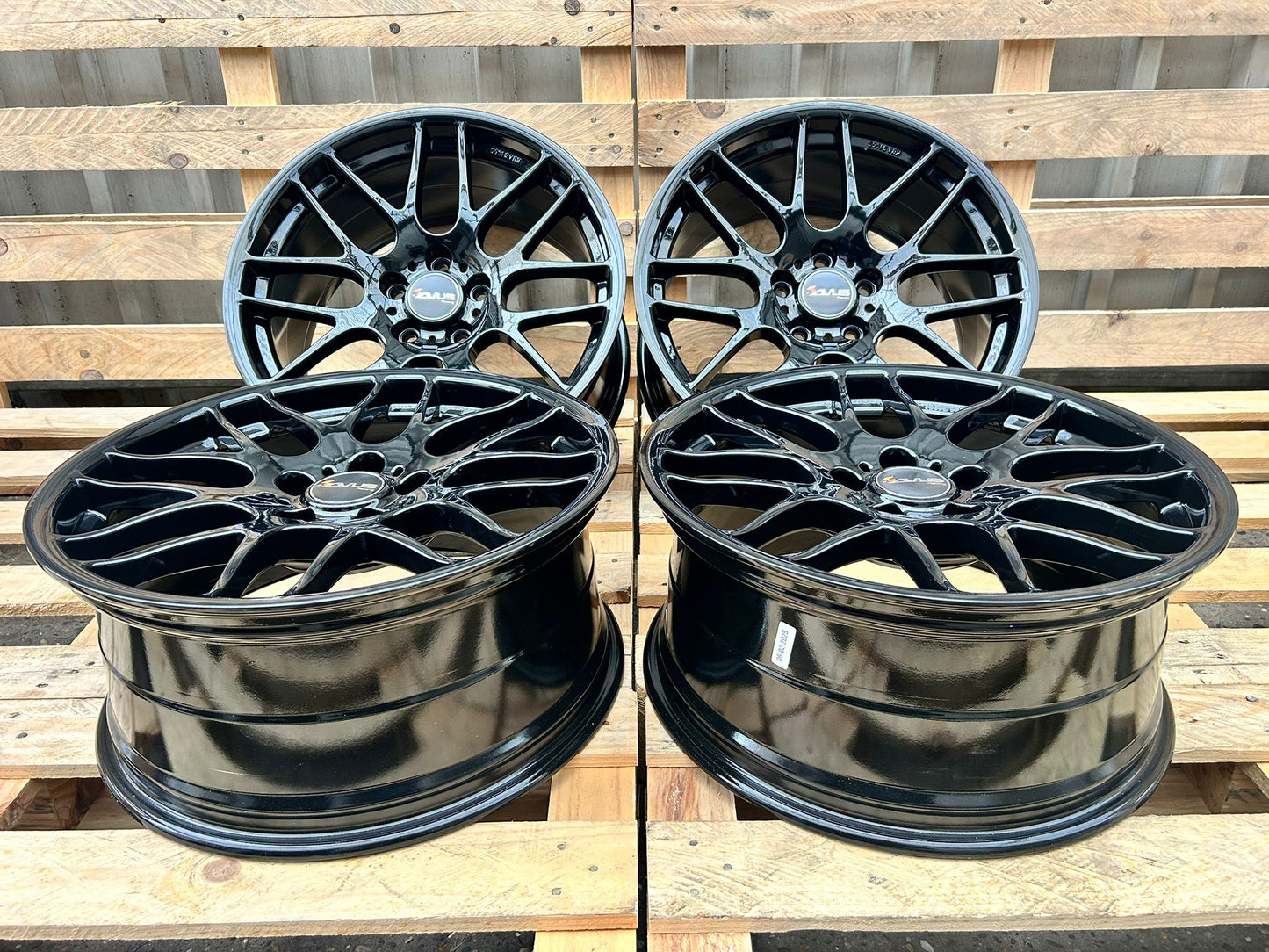 Avus AC- MB4 19 Zoll Schwarz Glänzend 8,5 und 9,5x19 ET37 5/120