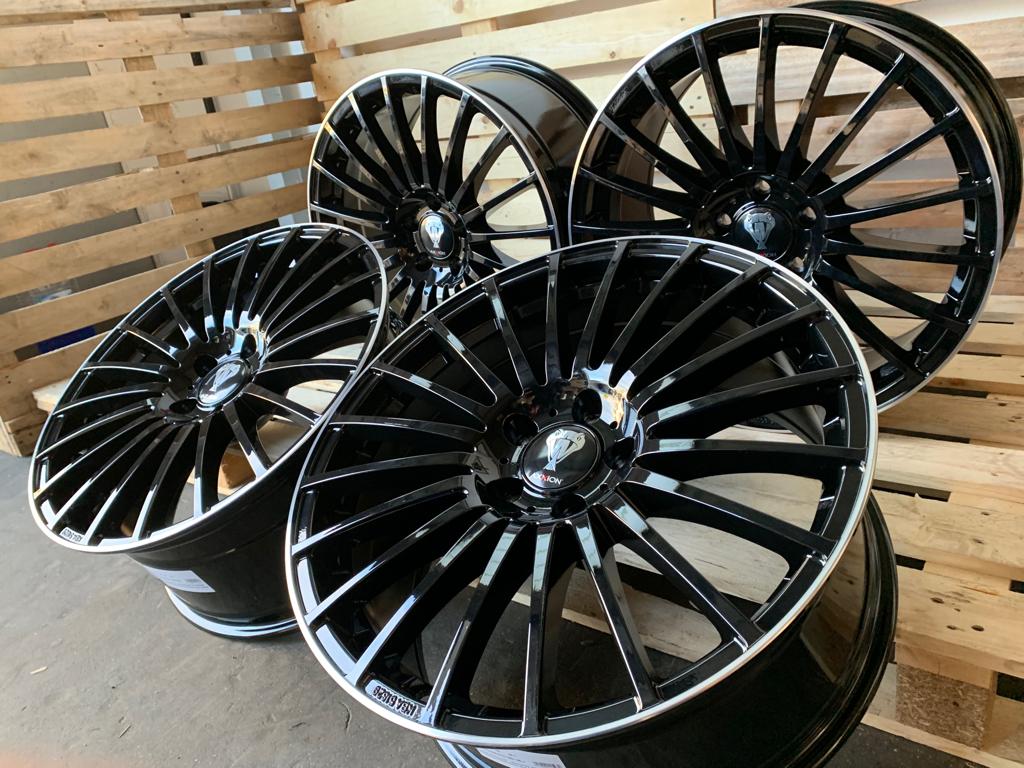 4er Satz Axxion AX5 19 Zoll Schwarz Glanz ET45