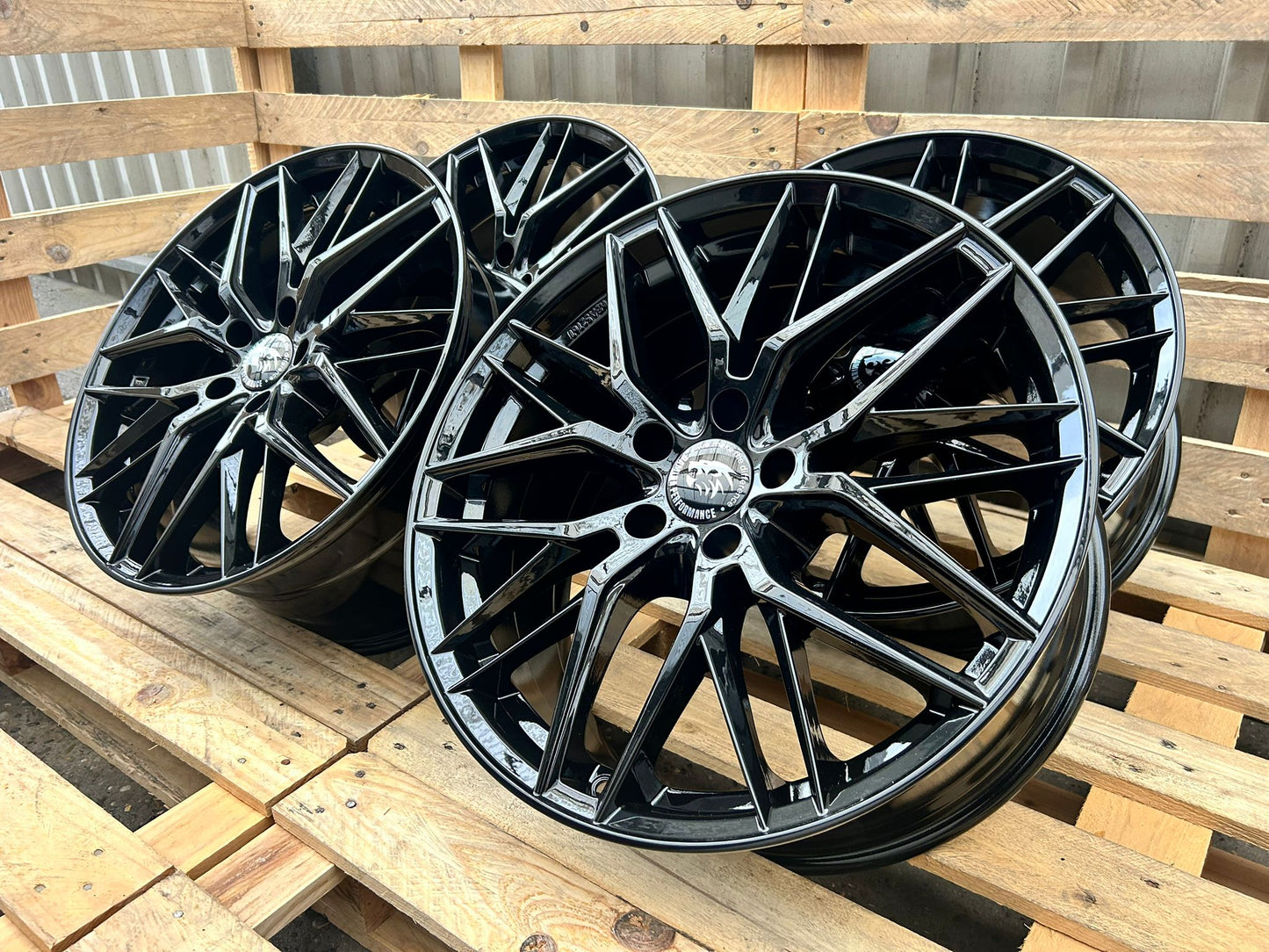 Damina DM08 20 Zoll Schwarz Glanz 8,5x20 ET30 5/112