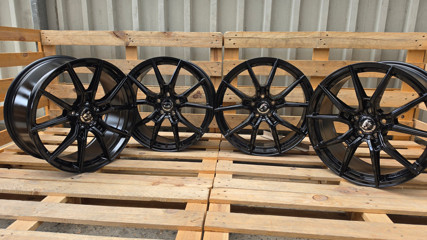 4er Satz Damina DM13 Superlight 19 Zoll Schwarz Glanz ET28