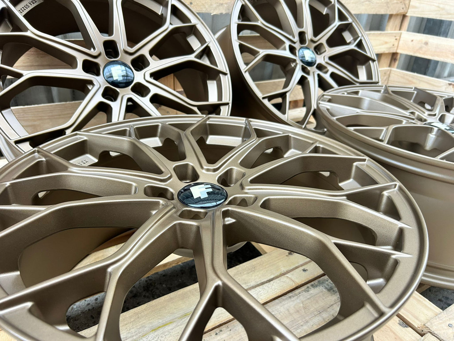 FF Wheels FF01 Felgen 20 Zoll Bronze Matt 8,5x20 ET45 5/112