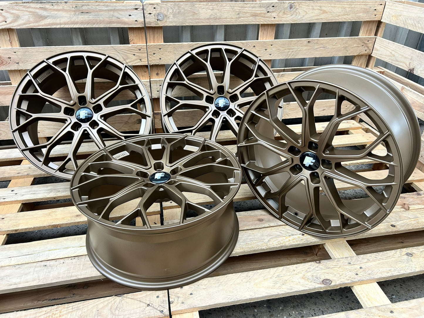 FF Wheels FF01 Felgen 20 Zoll Bronze Matt 8,5x20 ET45 5/112