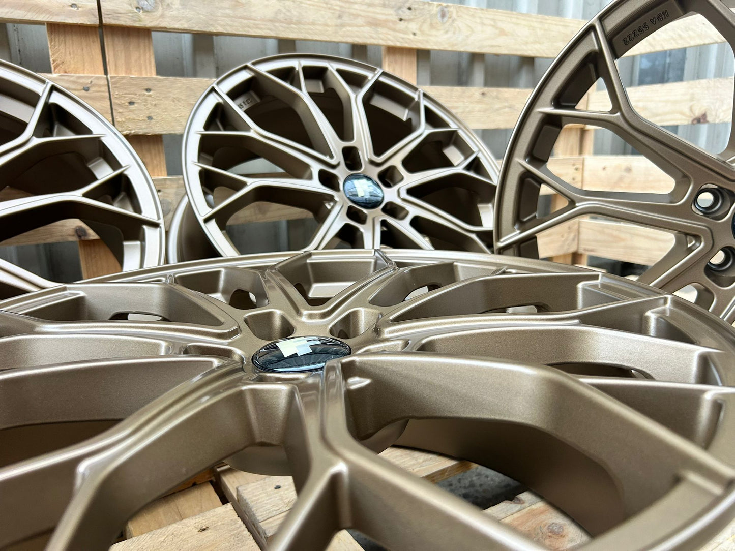 FF Wheels FF01 Felgen 20 Zoll Bronze Matt 8,5x20 ET45 5/112