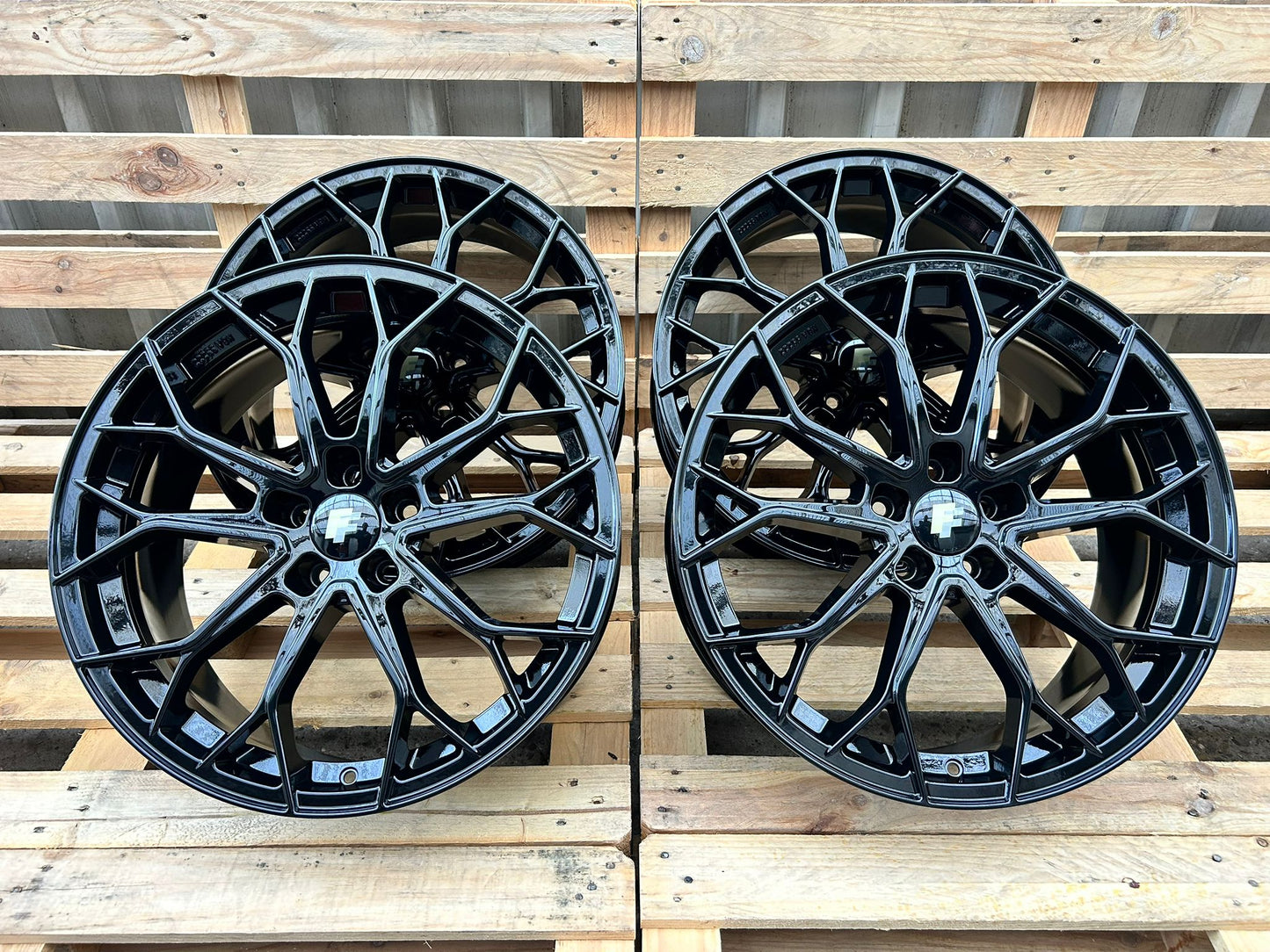 FF Wheels FF01 20 Zoll Schwarz Glanz 8,5x20 ET45 5/112