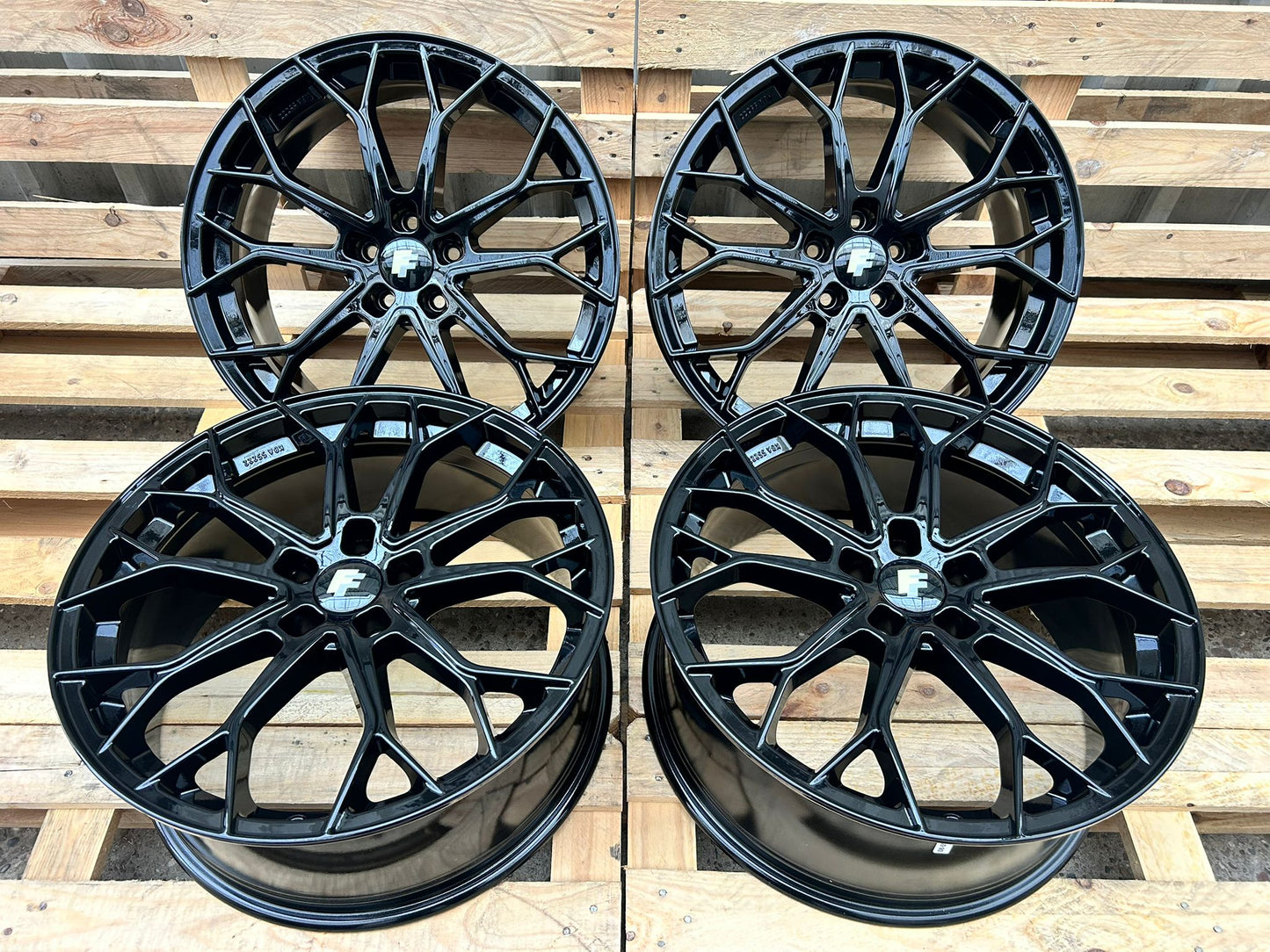 FF Wheels FF01 20 Zoll Schwarz Glanz 8,5x20 ET45 5/112