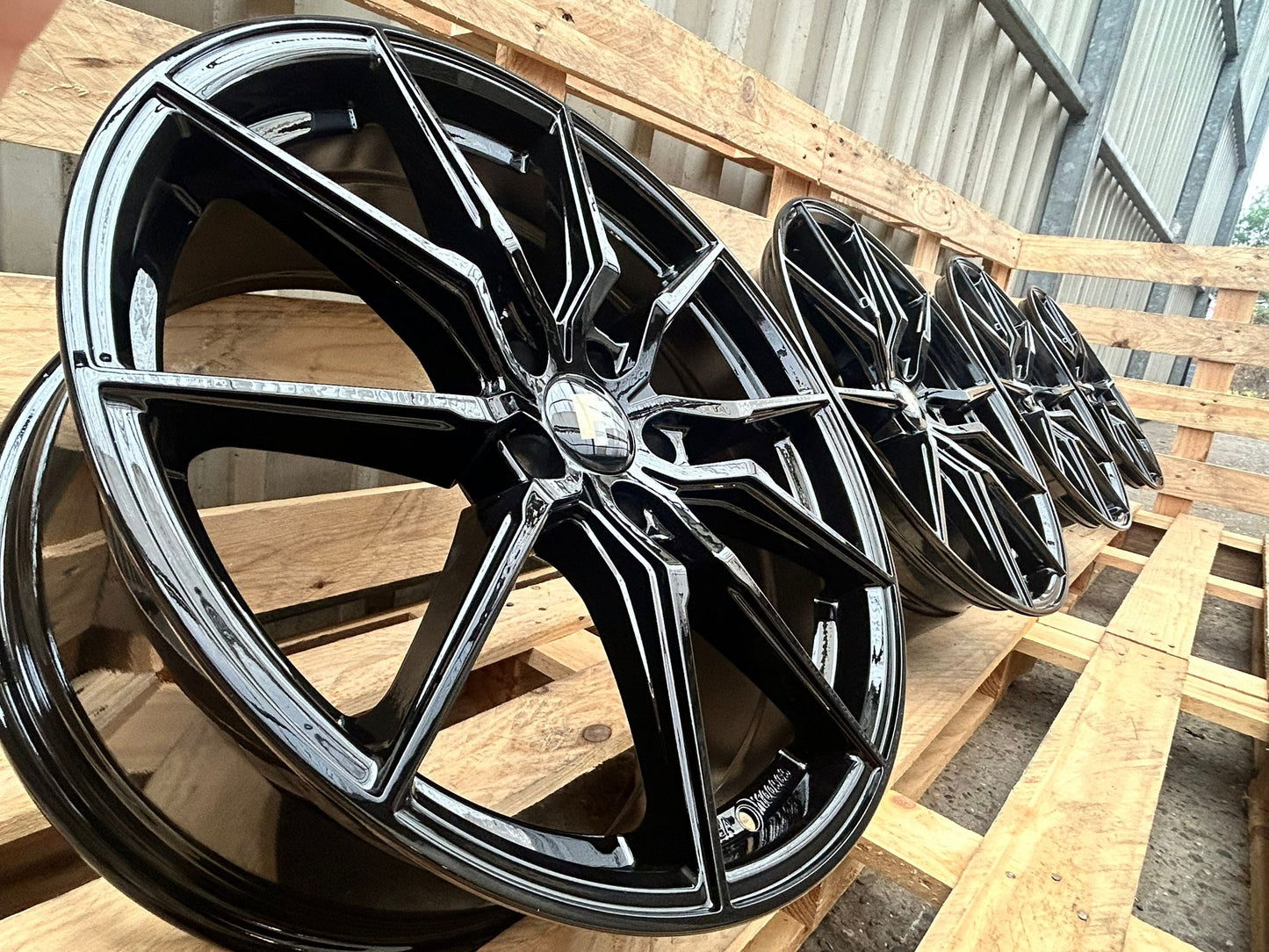 FF Wheels FF03 Felgen 19 Zoll Schwarz 8,5x19 ET35 5/112