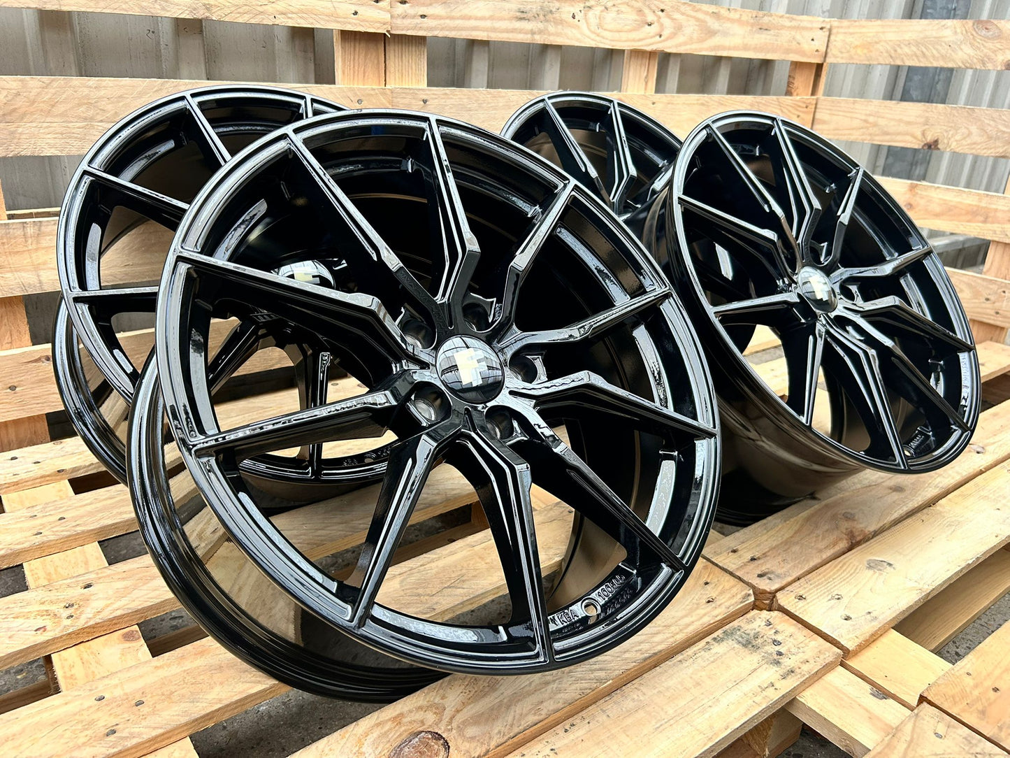 FF Wheels FF03 Felgen 19 Zoll Schwarz 8,5x19 ET35 5/112