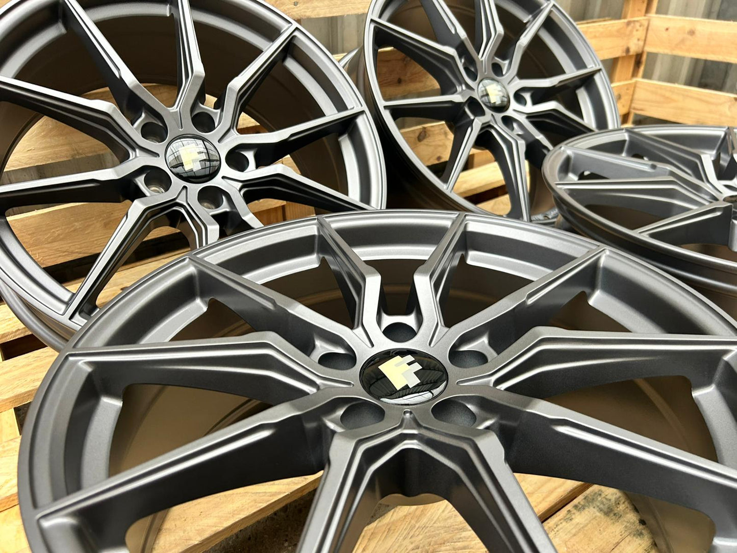 FF Wheels FF03 Felgen 19 Zoll Anthrazit 8,5x19 ET30 5/112
