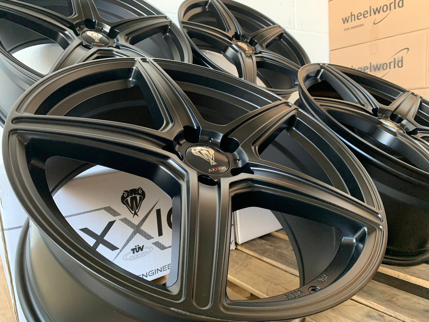 Axxion AX7 Felgen 19 Zoll Schwarz Matt 9,0x19 ET35 5/120