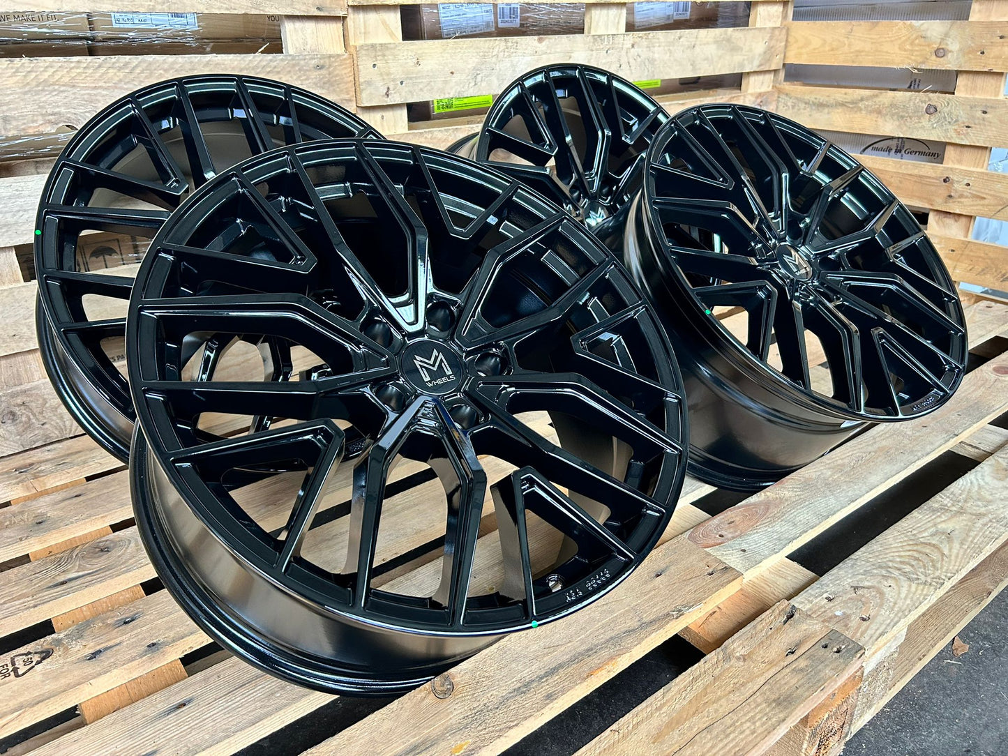 MM Wheels MM09 Felgen 19 Zoll Schwarz Glanz 8,5x19 ET45 5/112