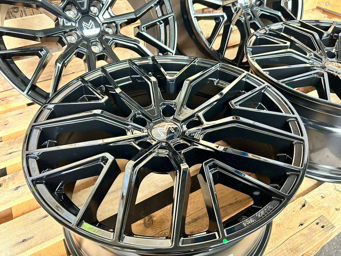 MM Wheels MM09 Felgen 19 Zoll Schwarz Glanz 8,5x19 ET45 5/112