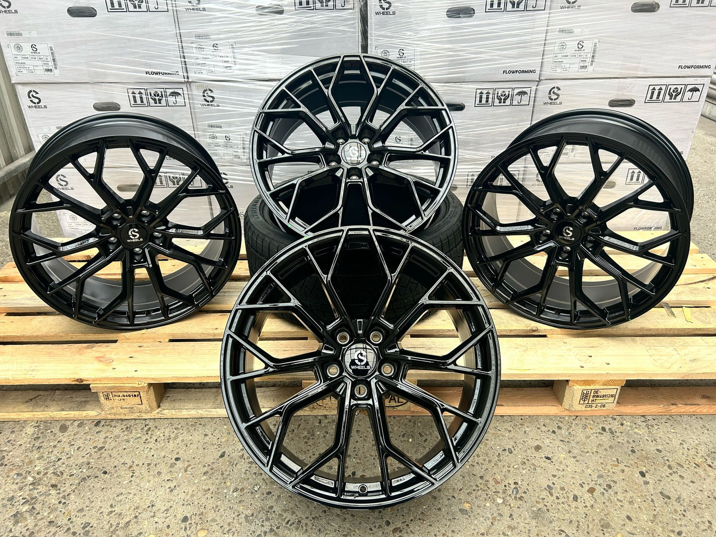 CS Wheels US1 20 Zoll Schwarz Glanz 9,0x20 ET30 5/112