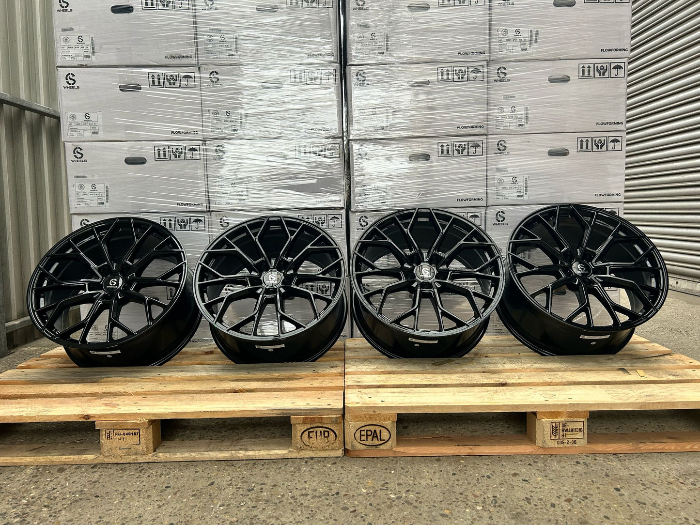 CS Wheels US1 20 Zoll Schwarz Glanz 9,0x20 ET30 5/112