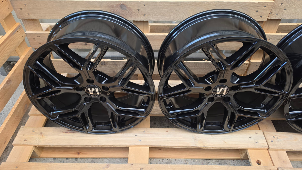 V1 Wheels V4 20 Zoll Alufelgen 5x112 ET30 Schwarz