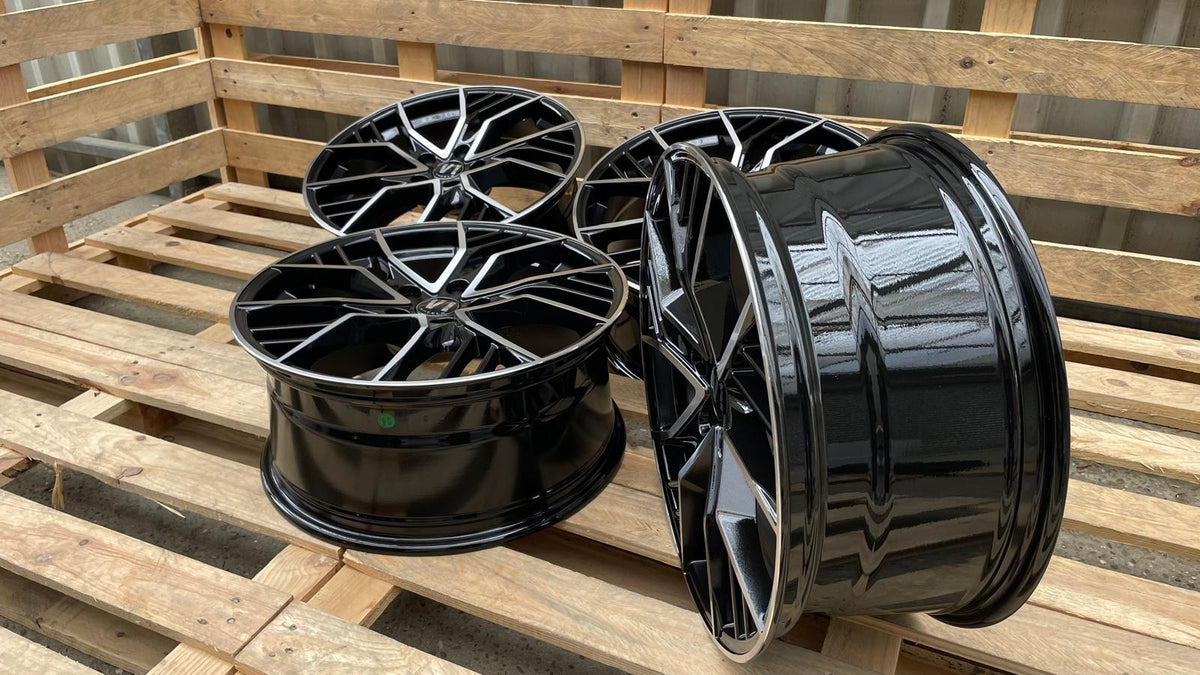 4er Satz V1 Wheels V7 19 Zoll Schwarz Poliert ET29