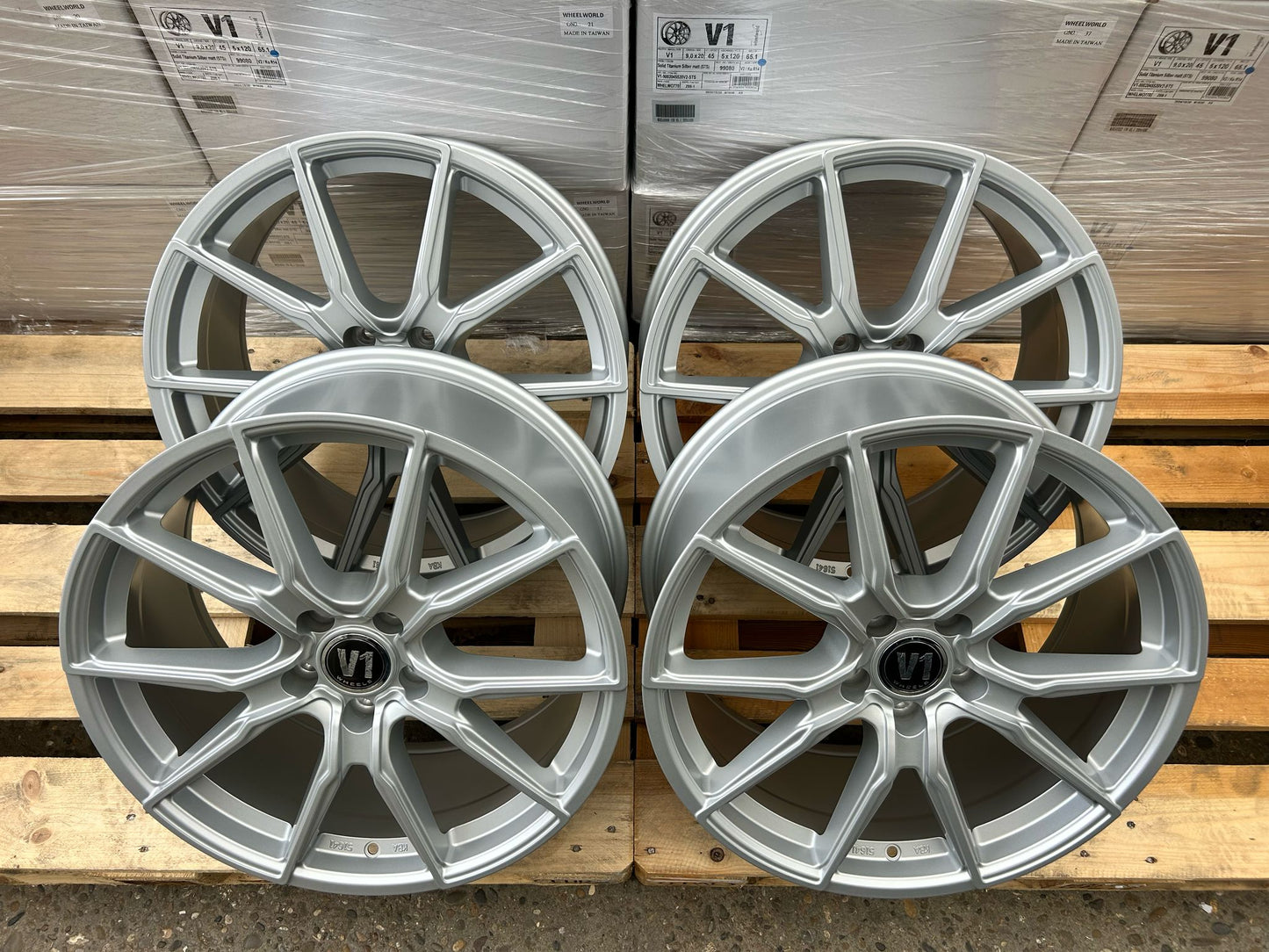 V1 Wheels V1 Alufelge in Silber 9x20 Zoll für VW T5 T6 Multivan und VW Amarok