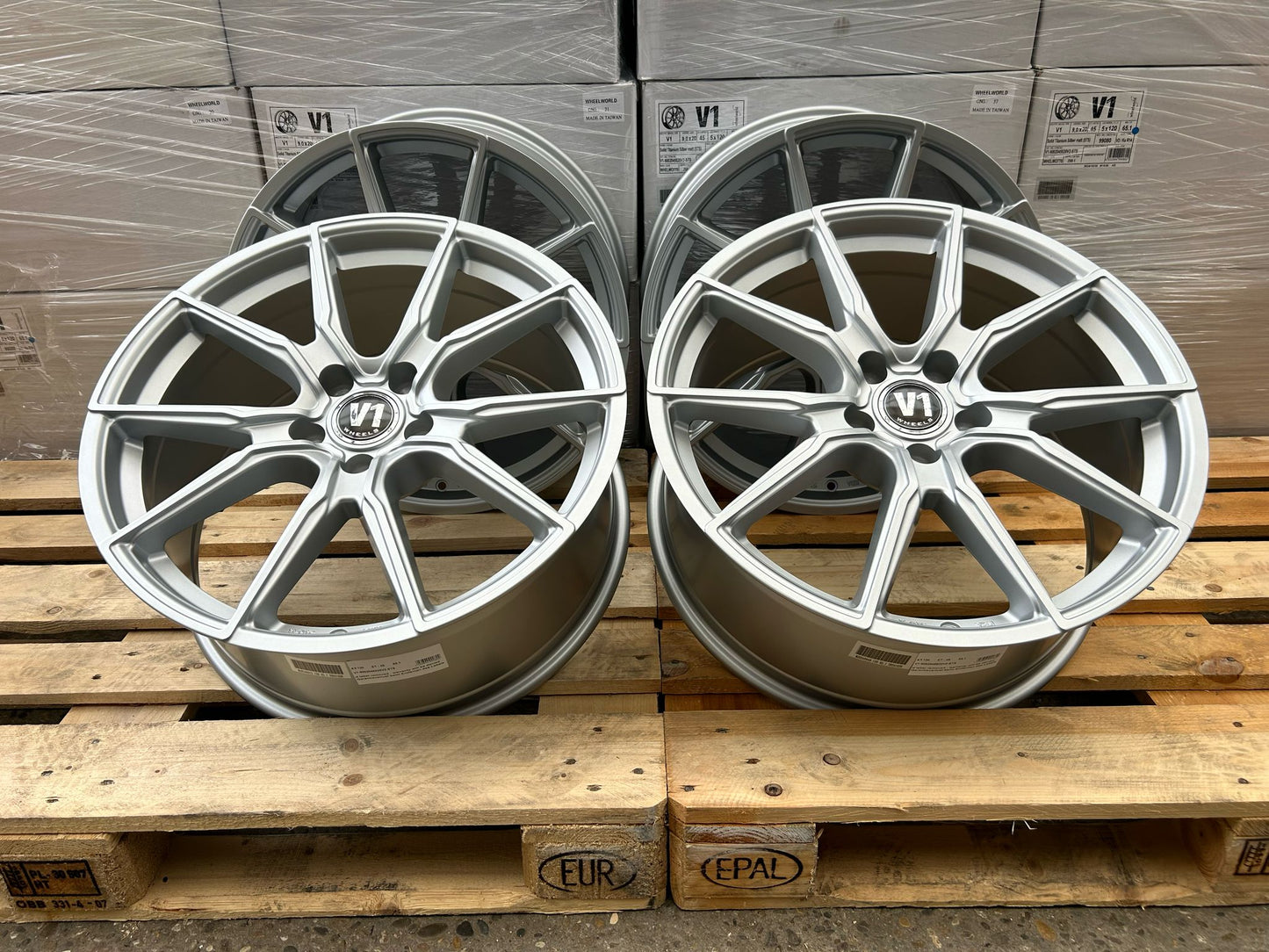 V1 Wheels V1 20 Zoll Solid Titanium Silber 9,0x20 ET45 5/120 65,1