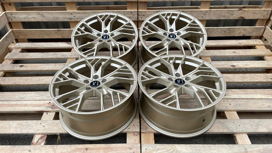 4er Satz V1 Wheels V7 19 Zoll Light Champagner ET44