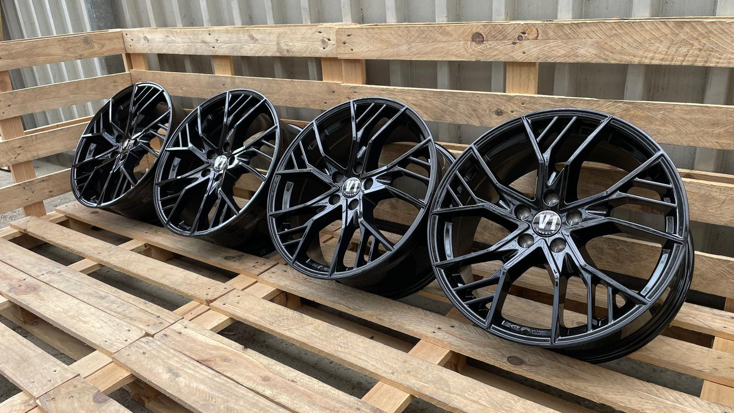 4er Satz V1 Wheels V7 19 Zoll Schwarz Glanz ET44