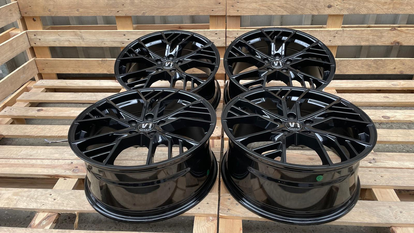 4er Satz V1 Wheels V7 19 Zoll Schwarz Glanz ET44