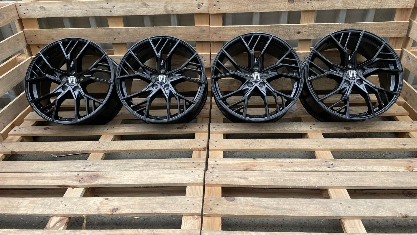4er Satz V1 Wheels V7 19 Zoll Schwarz Glanz ET44