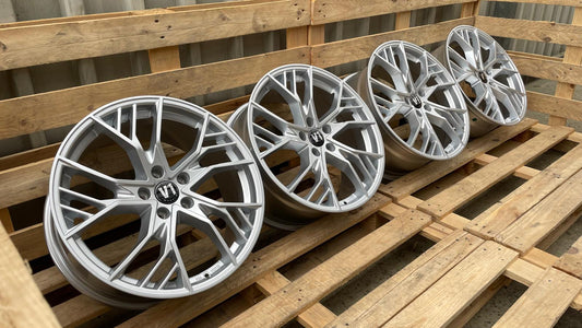 4er Satz V1 Wheels V7 19 Zoll Hyper Silver ET44