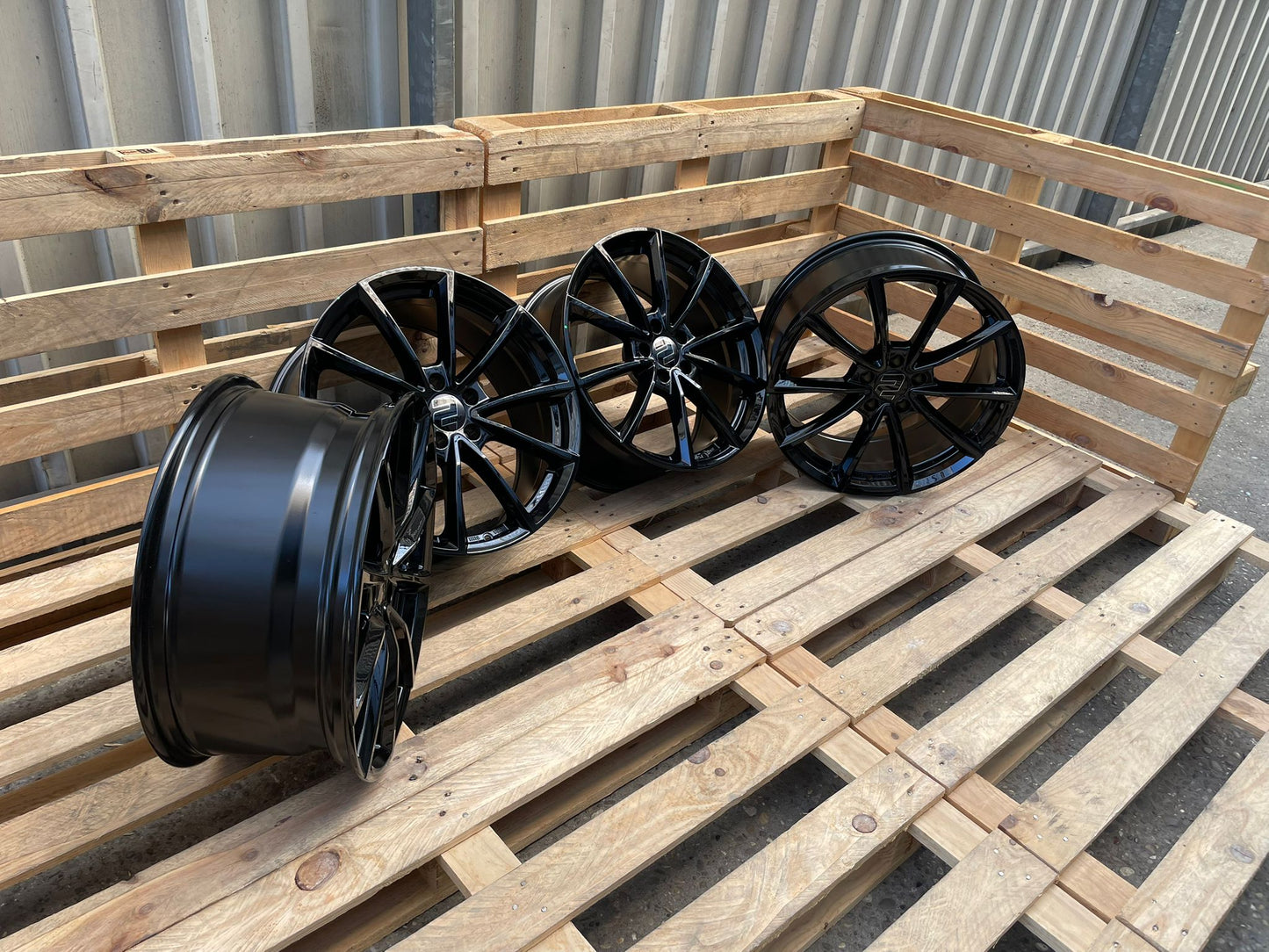 4er Satz Wheelworld WH28 19 Zoll Schwarz Glanz ET45