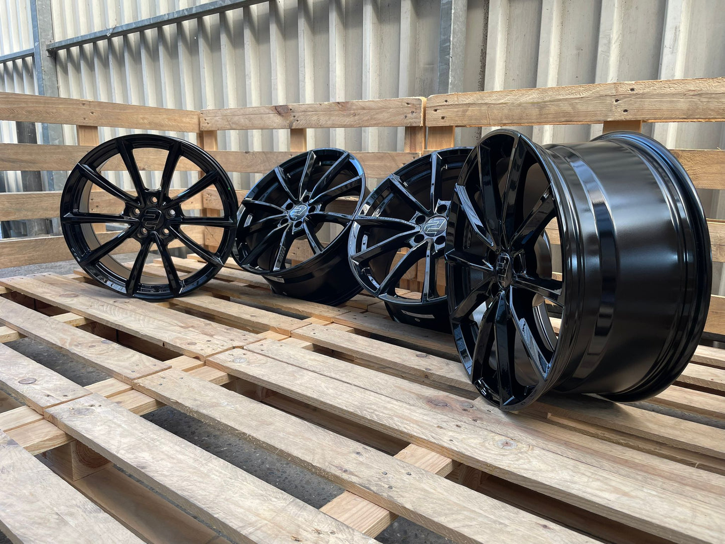 4er Satz Wheelworld WH28 19 Zoll Schwarz Glanz ET45
