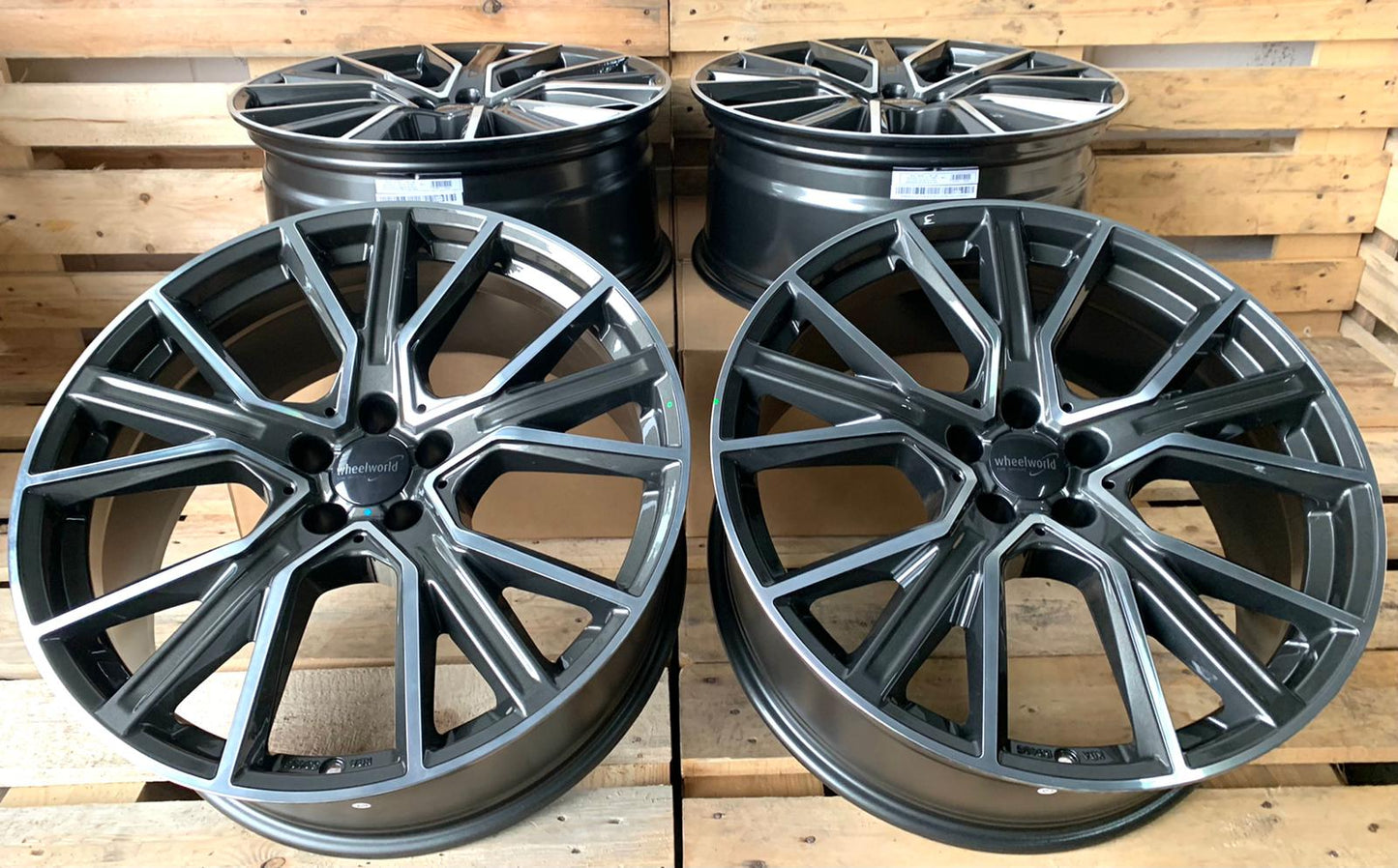 2 DRV by Wheelworld WH34 #15103 Grau Poliert 9x20 ET45 5x120 für VW T5 T6 Multivan, Caravelle und VW Amarok