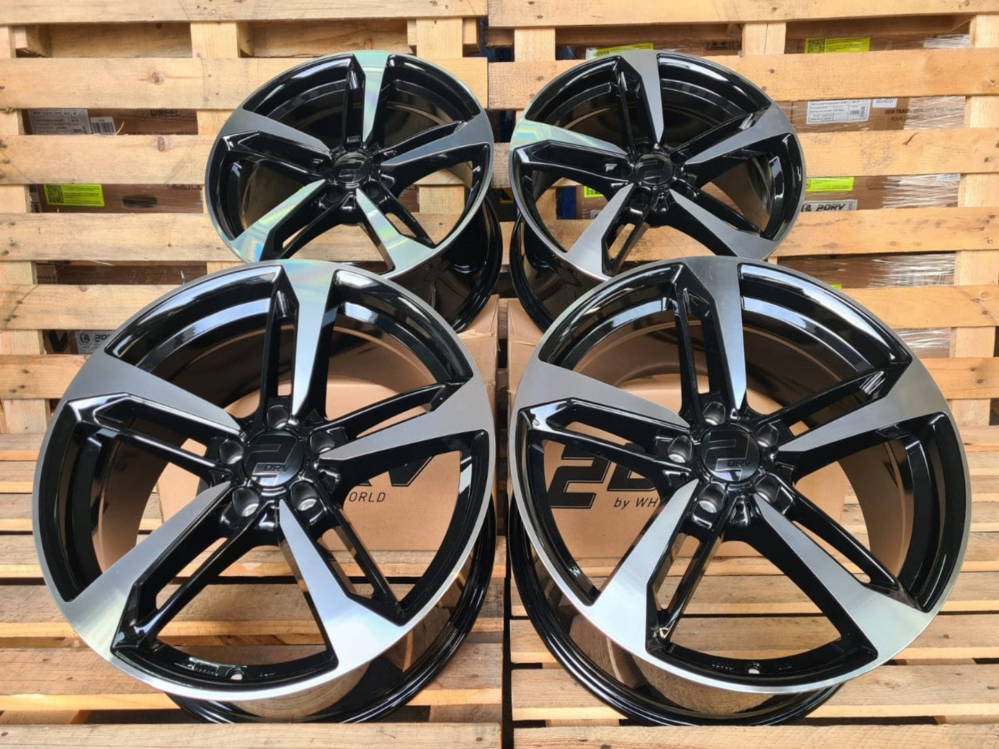 2DRV Wheelworld WH36 Felgen 19 Zoll Schwarz Poliert 8,5x19 ET30 5/112