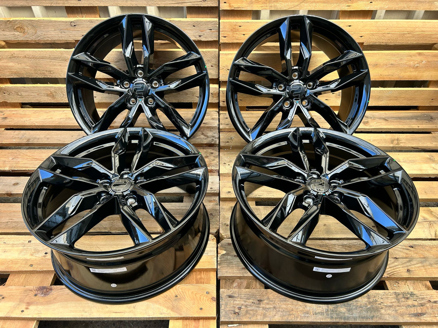 2DRV Wheelworld WH40 Felgen 18 Zoll Schwarz Glanz 8,0x18 ET39 5/112