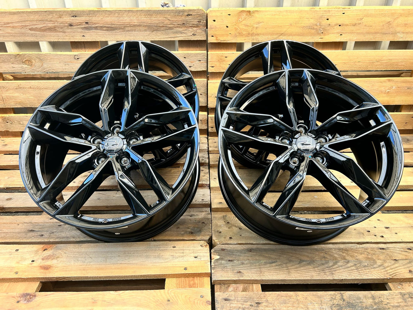 2DRV Wheelworld WH40 Felgen 18 Zoll Schwarz Glanz 8,0x18 ET39 5/112