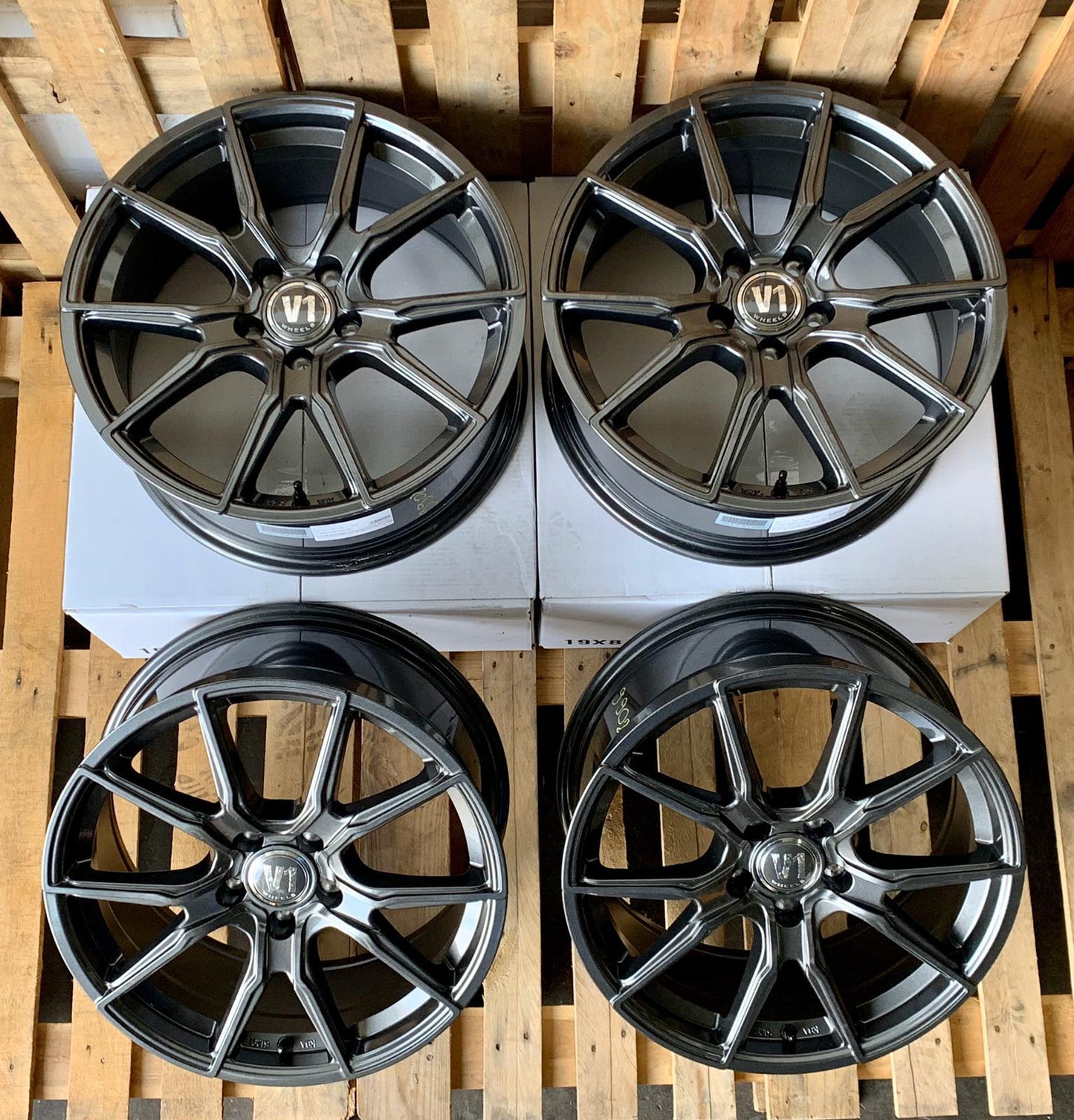 V1 Wheels V1 Felgen 18 Zoll Daytona Grau 8,0x18 ET45 5/112