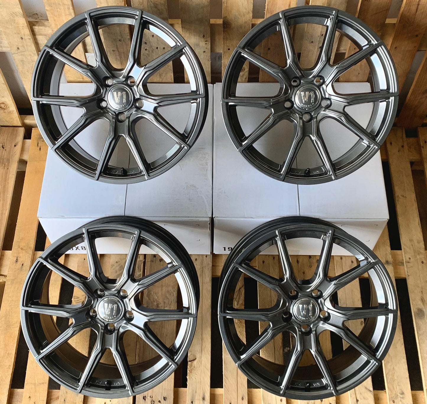 V1 Wheels V1 Felgen 18 Zoll Daytona Grau 8,0x18 ET45 5/112