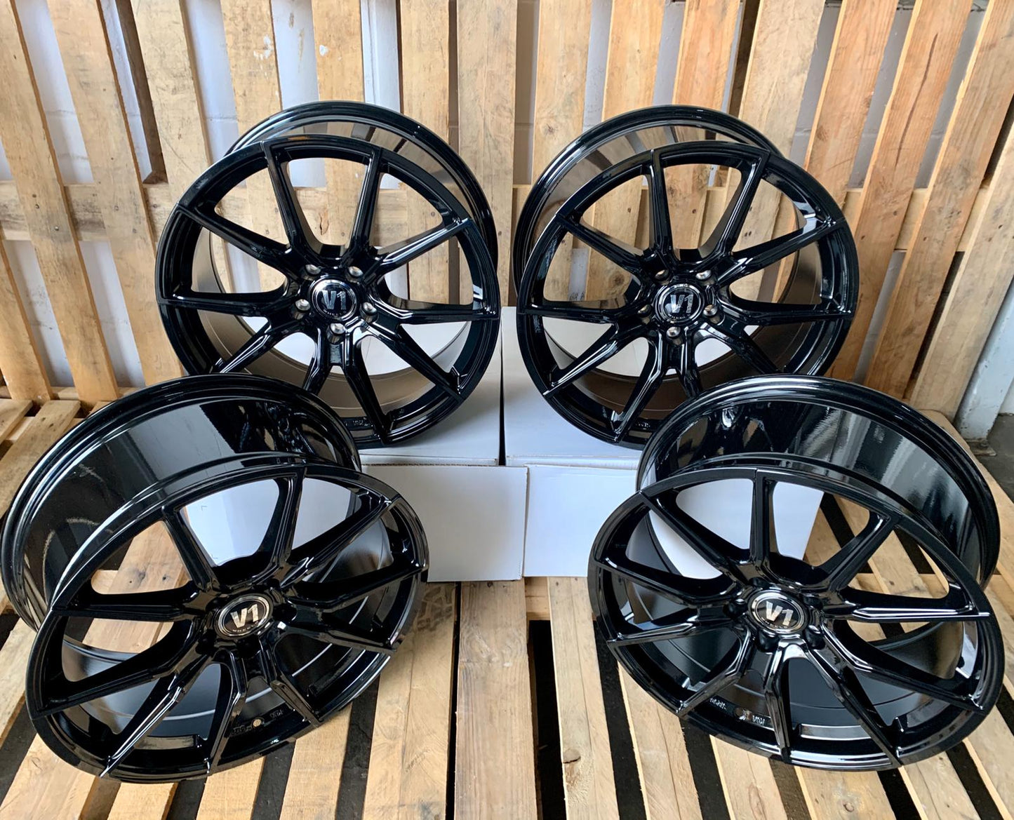 V1 Wheels V1 Felgen 20 Zoll Schwarz 9,0x20 ET42 5/112