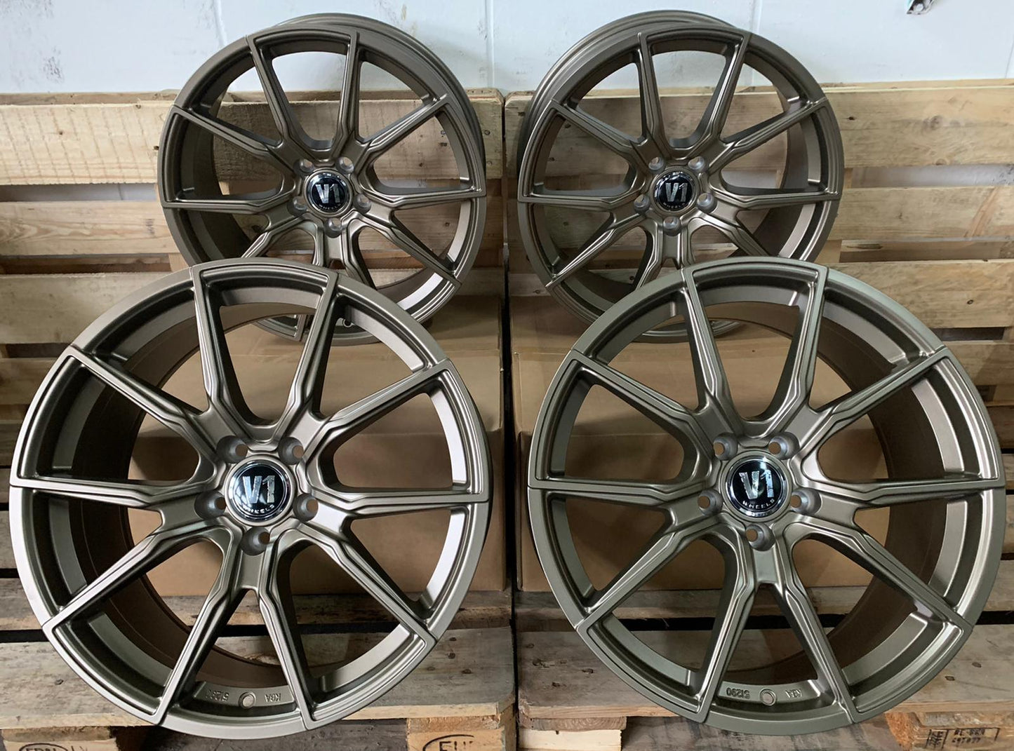 4er Set V1 Wheels V1 19 Zoll Bronze Matt ET35