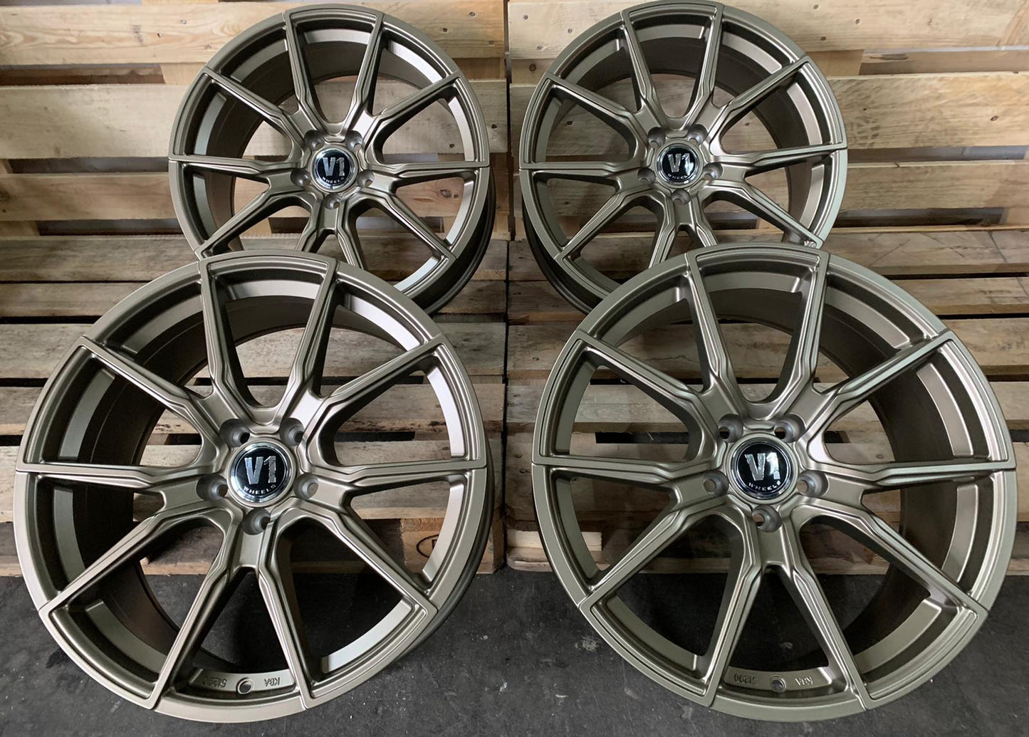 4er Set V1 Wheels V1 19 Zoll Bronze Matt ET35