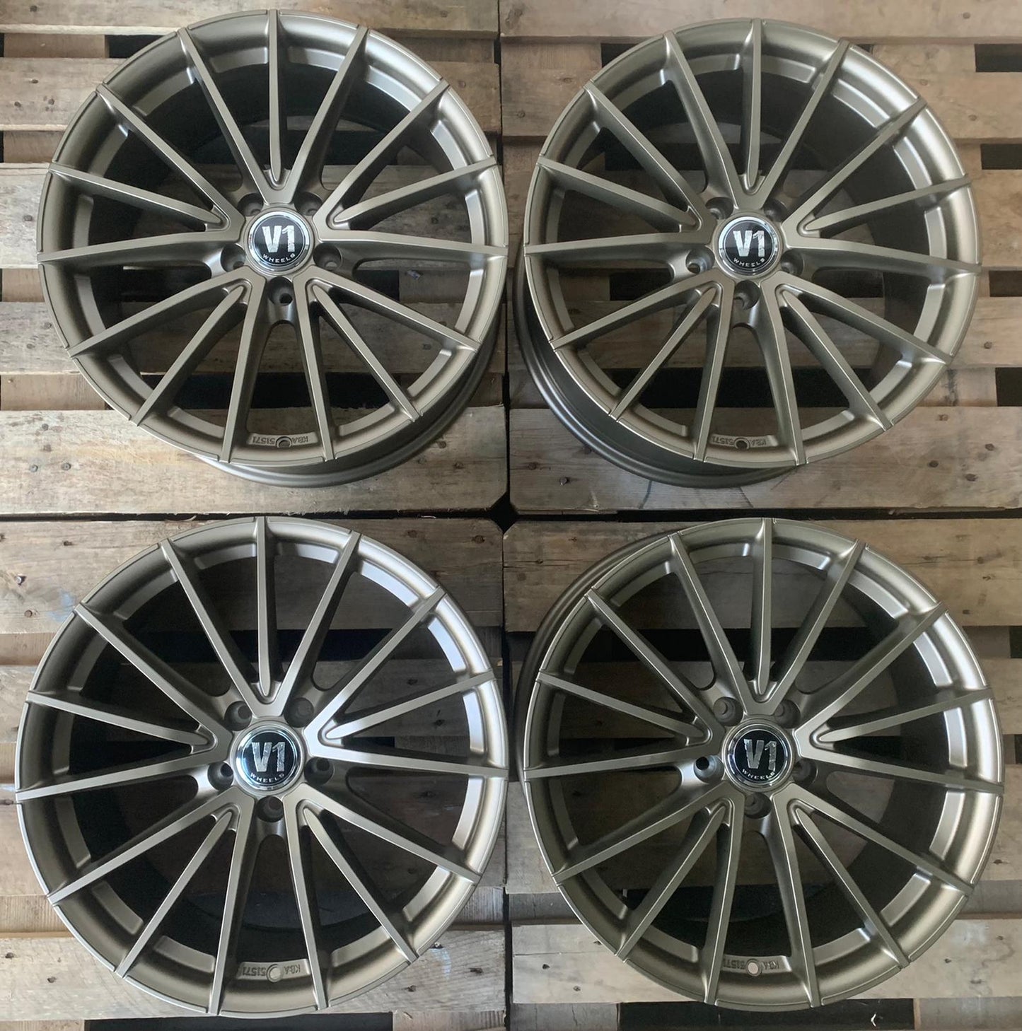 V1 Wheels V2 Felgen 18 Zoll Bronze 8,0x18 ET45 5/112