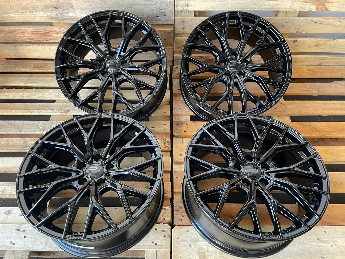 Wheelworld WH37 19 Zoll Schwarz Glanz 8,5x19 ET48 5/112