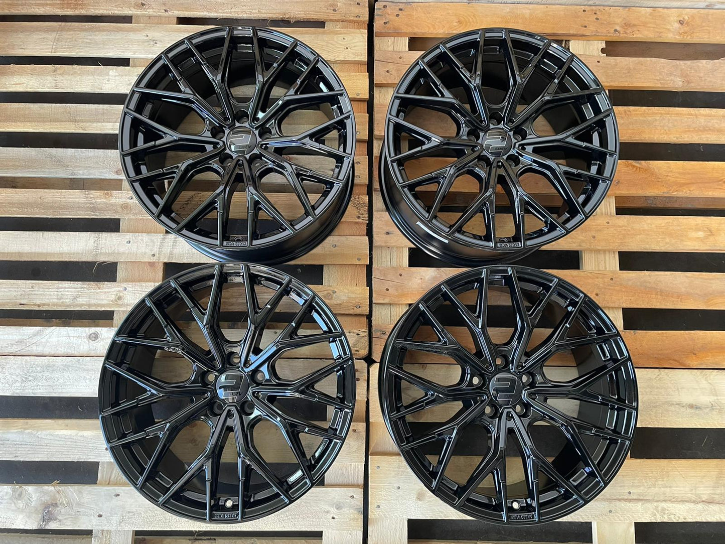 Wheelworld WH37 19 Zoll Schwarz Glanz 8,5x19 ET48 5/112