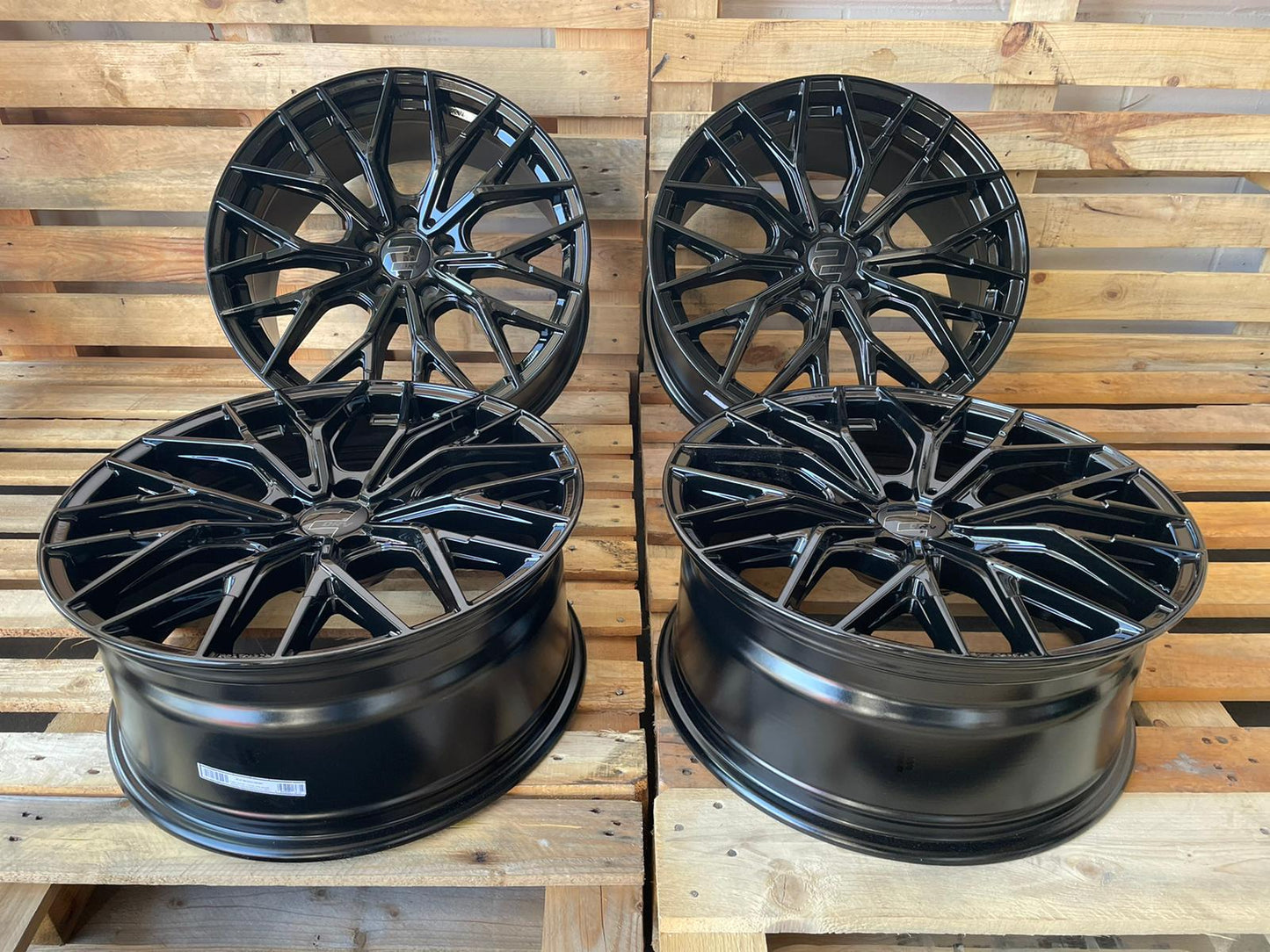Wheelworld WH37 19 Zoll Schwarz Glanz 8,5x19 ET48 5/112